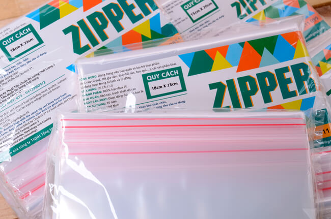 Túi Zipper viền đỏ - Công Ty TNHH Một Thành Viên Giấy Nhám Cường Thịnh Phát